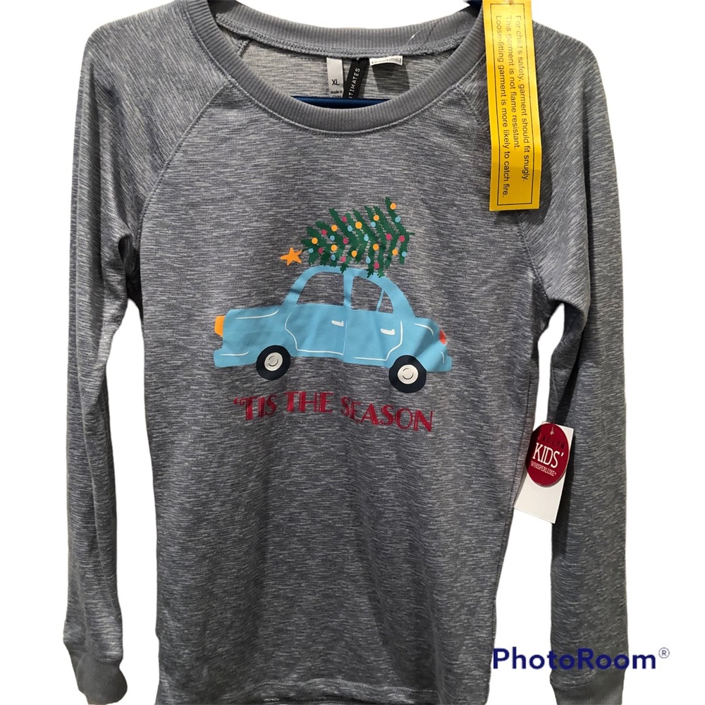 NWT Christmas Tree Long Sleeve Soft Stetchy Crew Neck Pullover Tee Snug A
